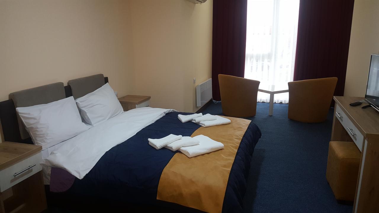 Hotel Panorama City Delcevo 外观 照片
