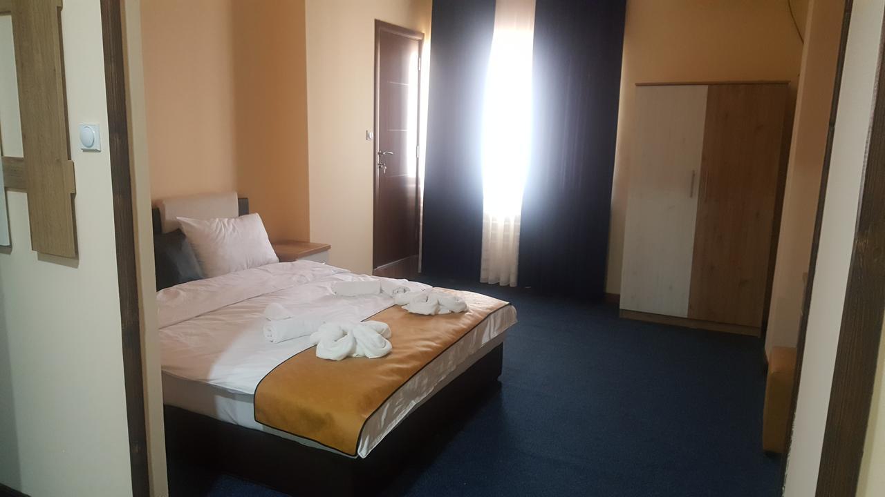 Hotel Panorama City Delcevo 外观 照片